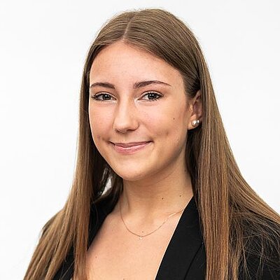 Sonja Plakolm Sonja Plakolm